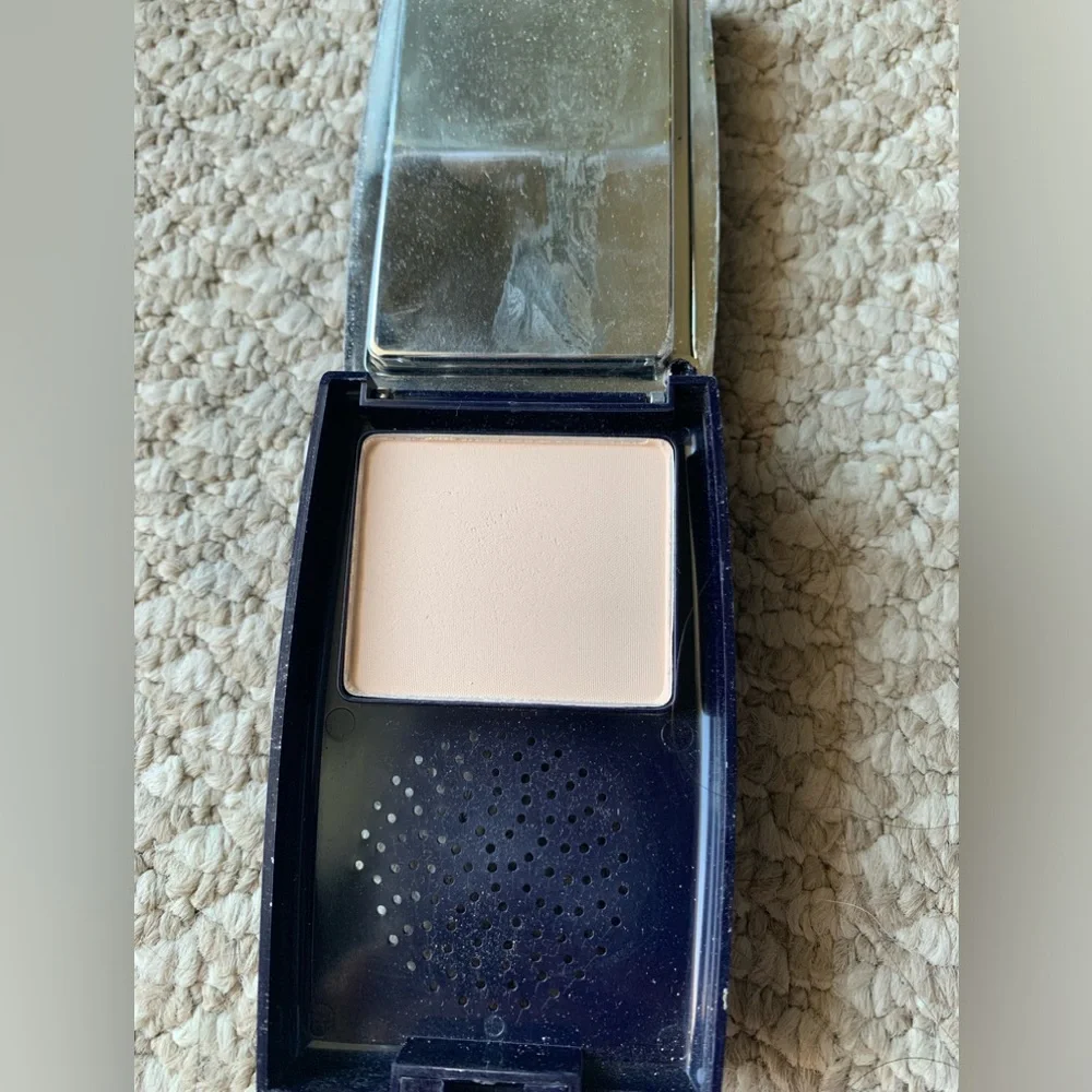L’ CHEAR Makeup Powder Palette